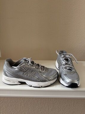 Women’s New Balance 740 Grey Mesh Athletic Sneakers